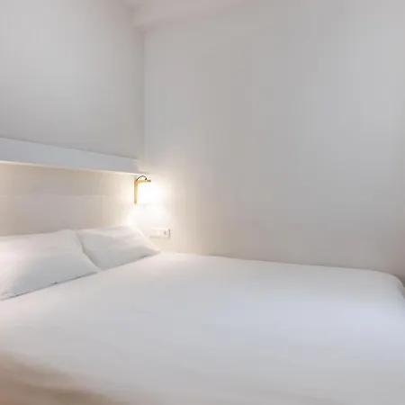 Syntagma By Olala Homes Apartment